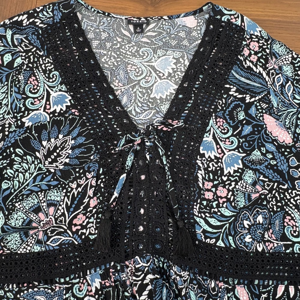 Torrid Womens Plus Size 4 Floral Paisley Crochet Lace Babydoll Tunic Top Black - Picture 4 of 14